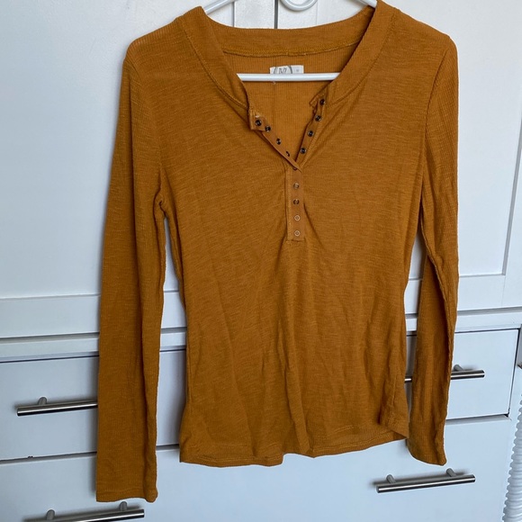 Maurice’s Button Up Henley - Picture 1 of 5